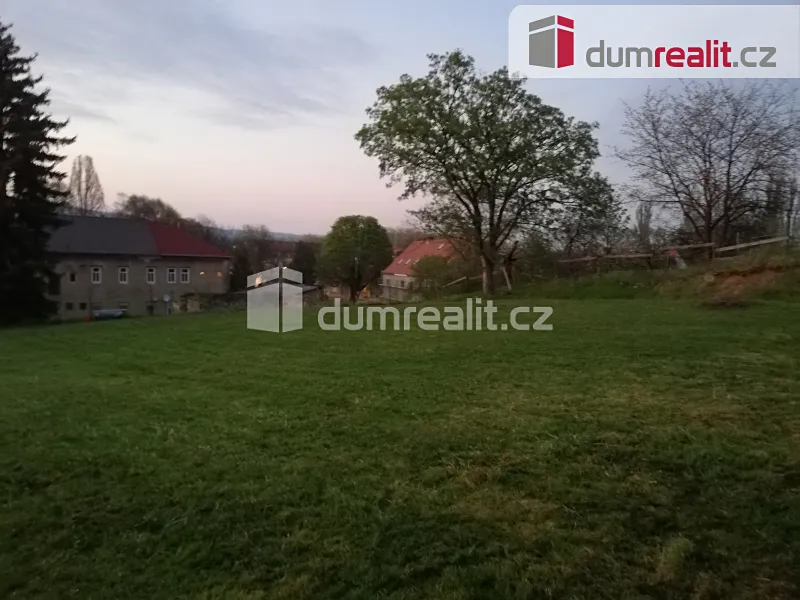 Pronájem pozemku 1168 m²